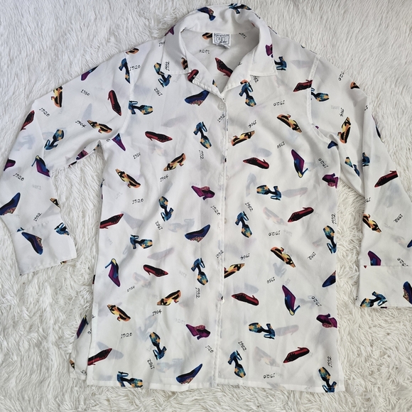 Personality Unique White Button Up Shoe Blouse Medium - Picture 11 of 11